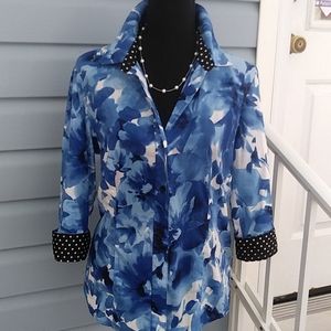 Jones New York button up blouse size medium